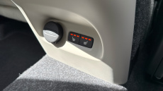 Volvo XC40 2.0 B3P Ultra Dark 5dr Auto Petrol Estate